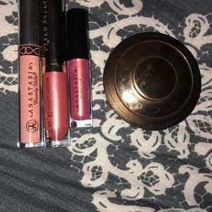 Makeup bundle